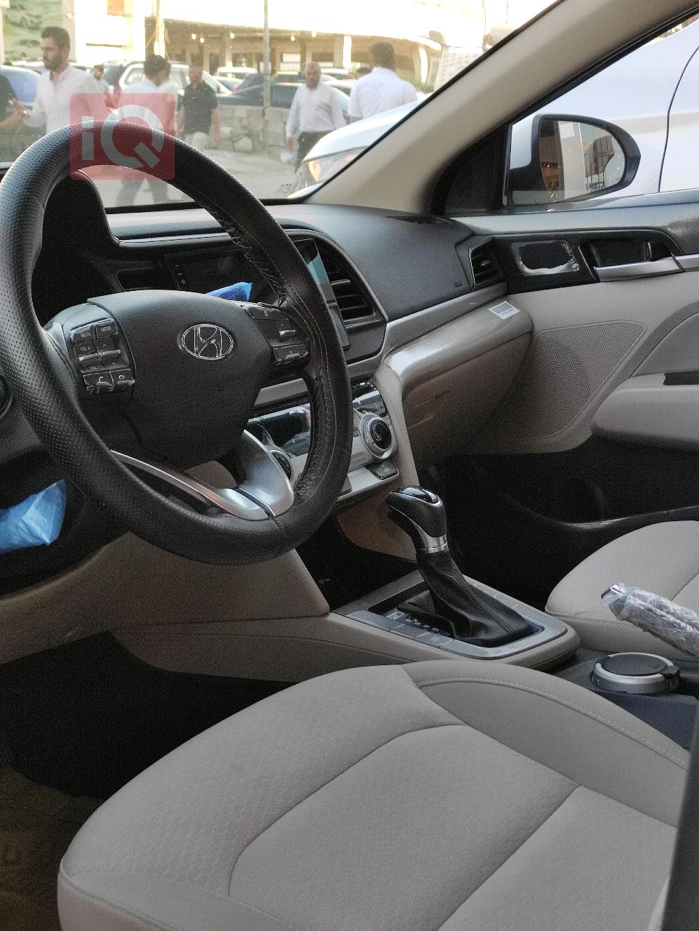 هیوندای ئەلەنترا